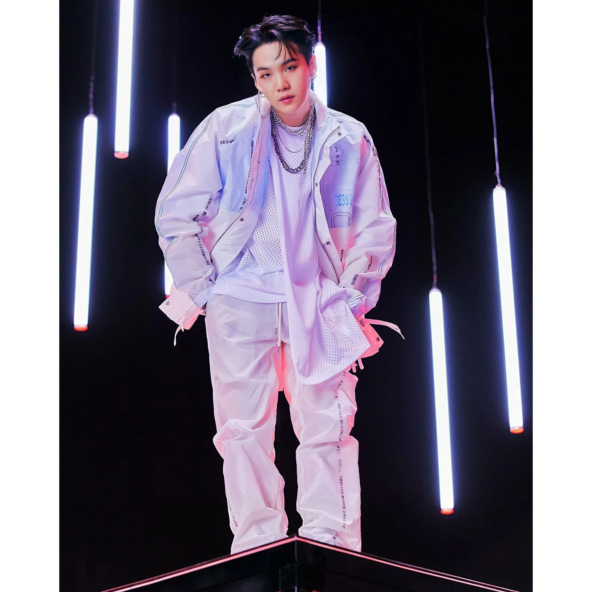 BTS Suga on Stage | Diamond Painting - Image 2