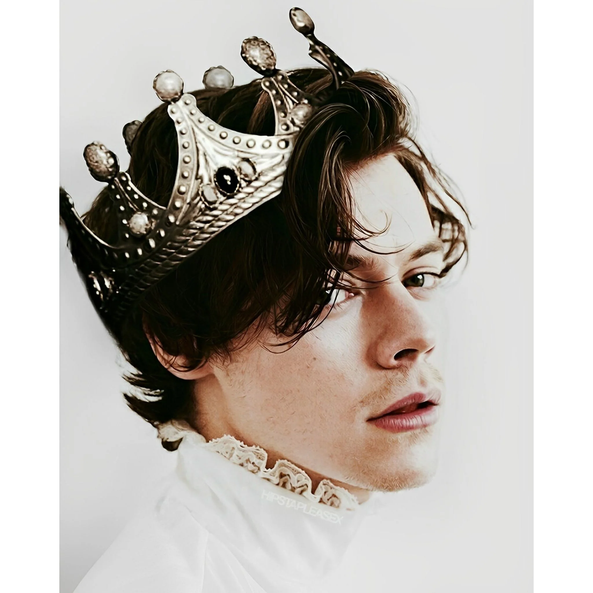 Harry Styles with Crown | Diamond Painting - Image 2