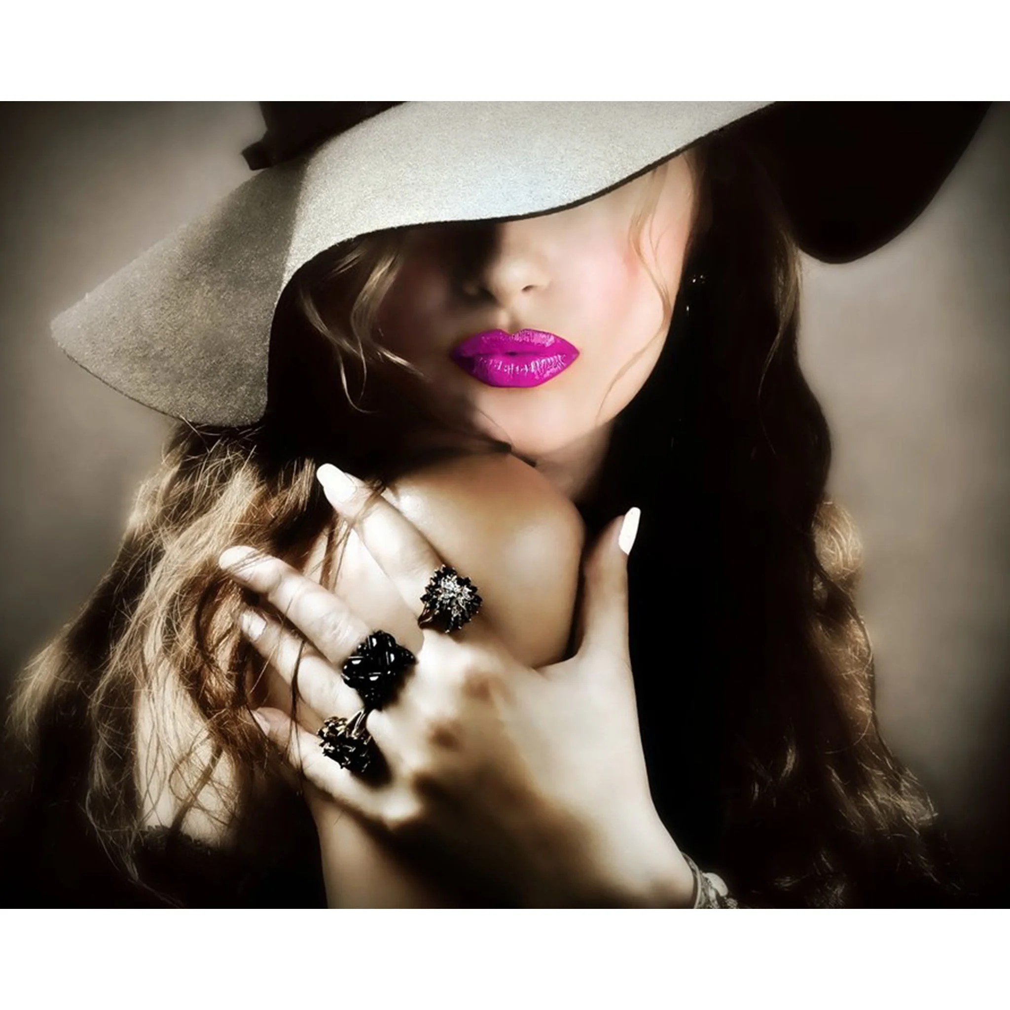 Hatted Woman Portrait | Diamond Painting - Image 2